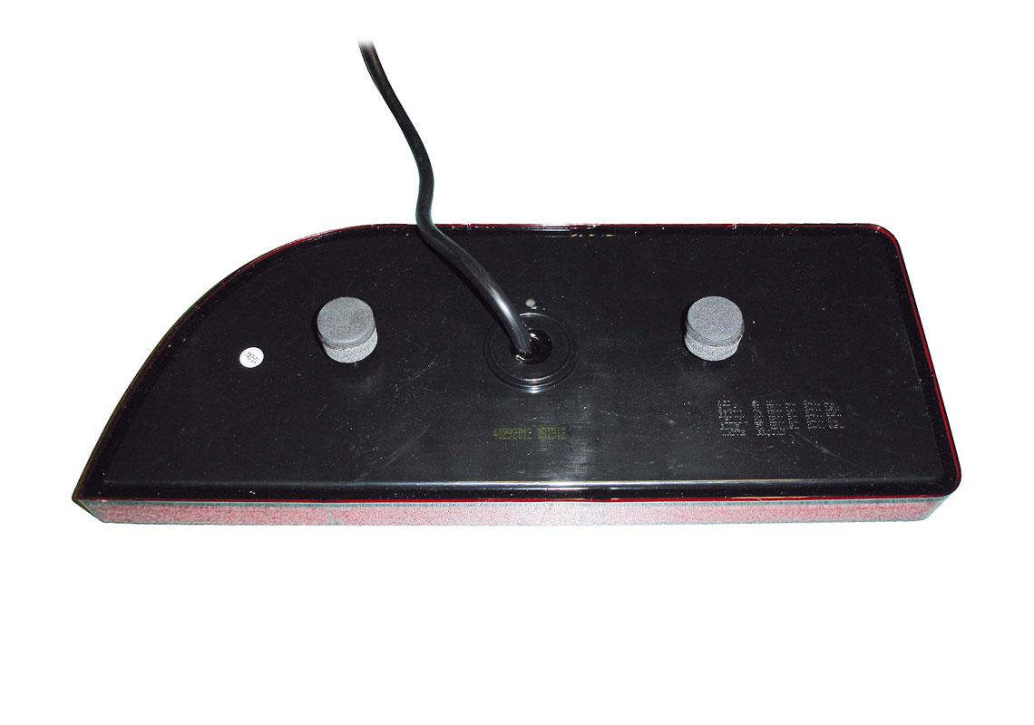 FEU LED ARRIÈRE DROIT MULTIFONCTIONS 12/24 V CÂBLÉ 2m